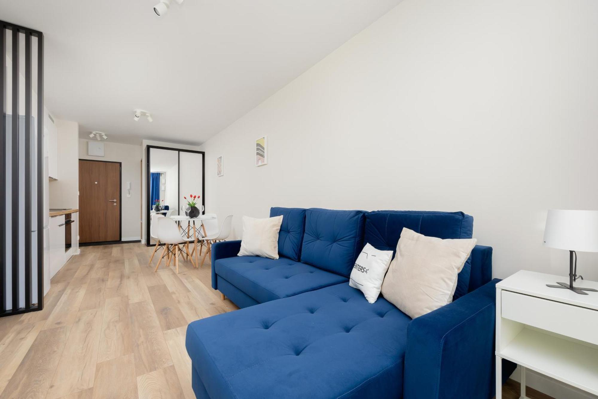 Cozy Zupnicza With Parking By Renters Apartment Warsaw
