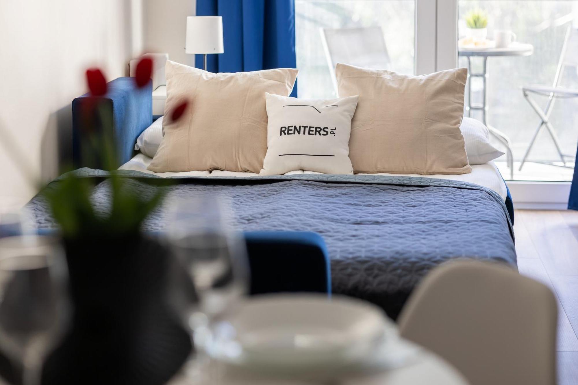Cozy Zupnicza With Parking By Renters Warszawa