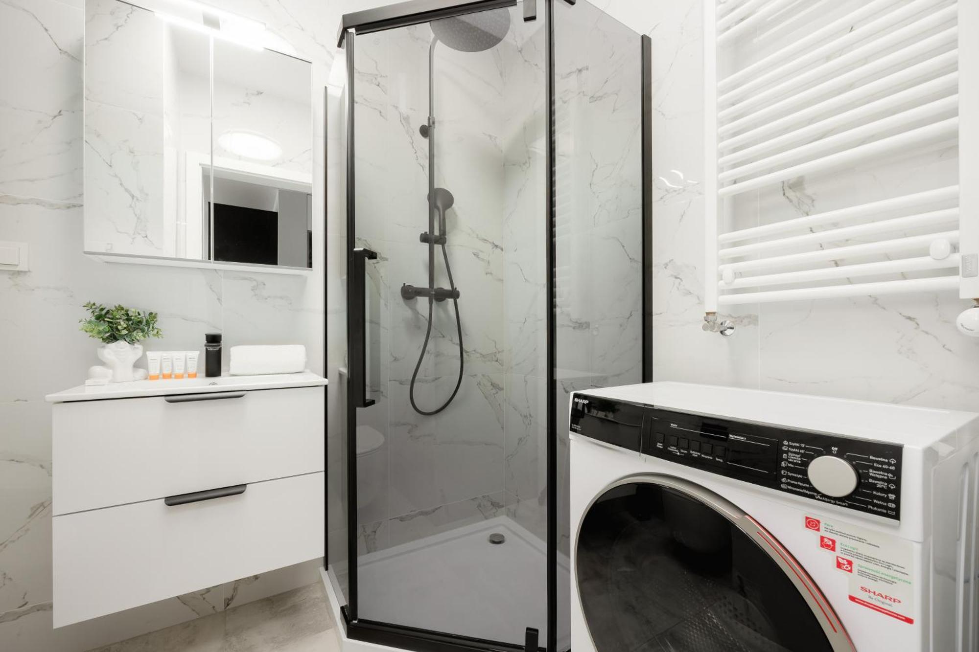 Cozy Zupnicza With Parking By Renters * Warszawa