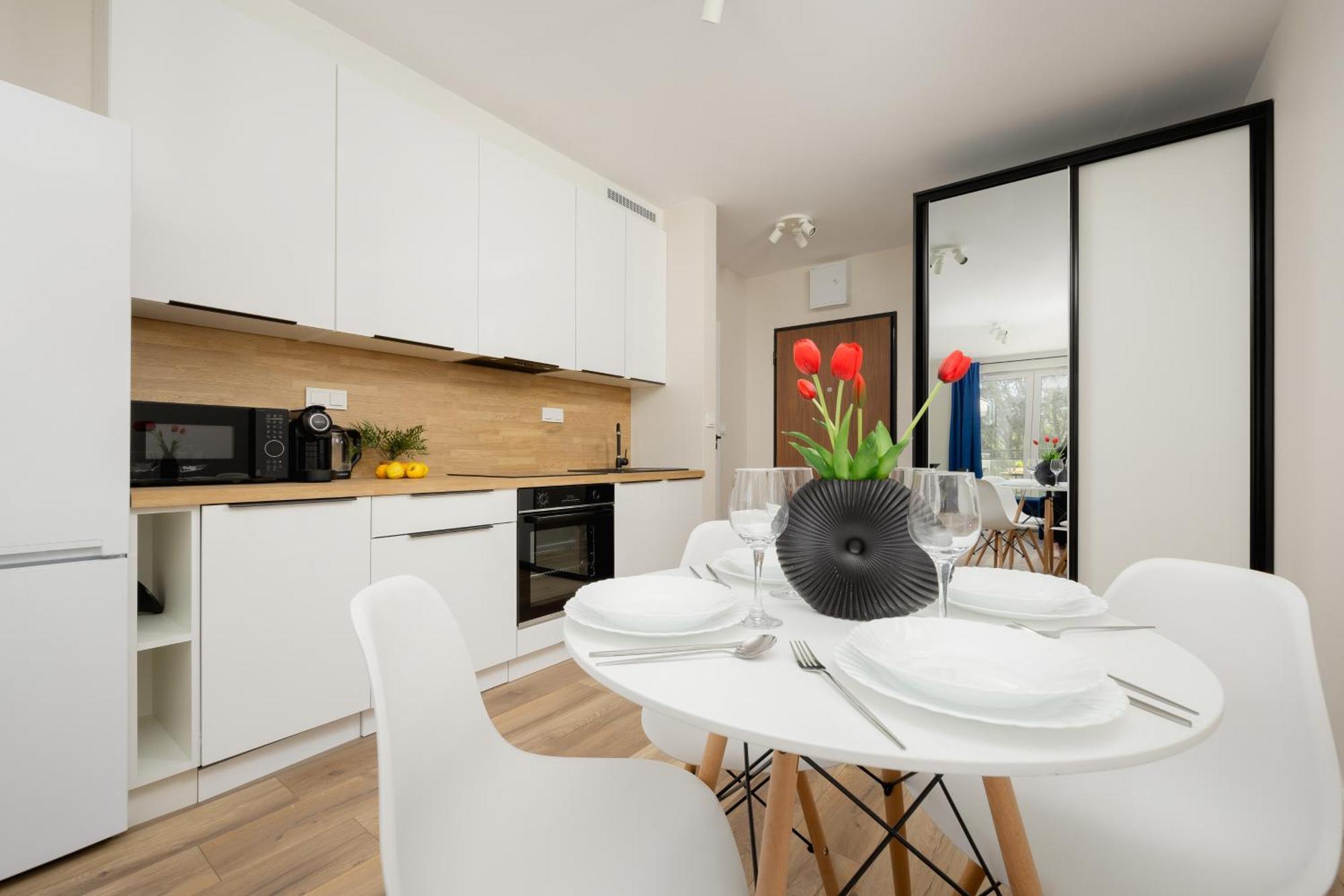Cozy Zupnicza With Parking By Renters Apartament *